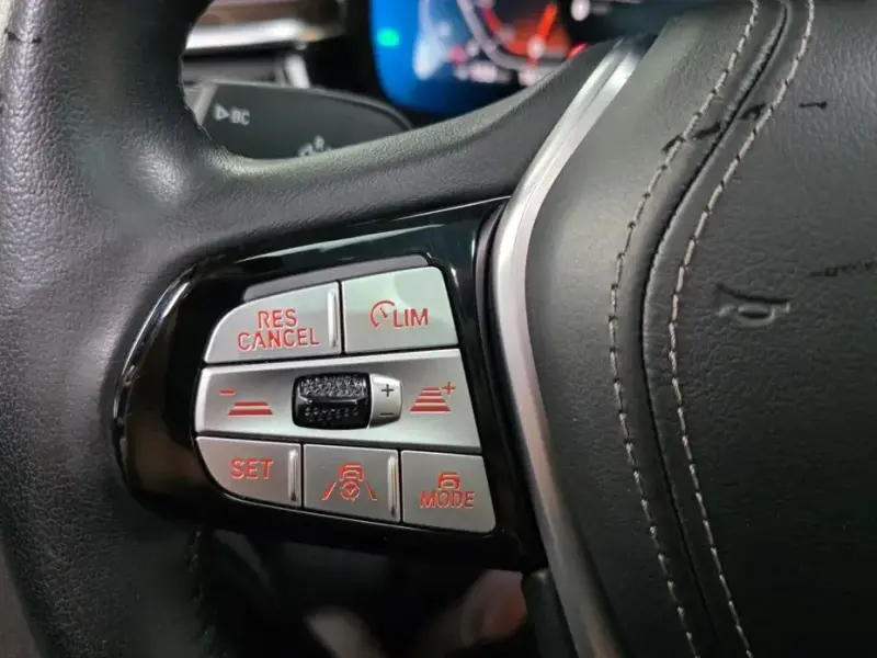 2022 BMW 5 серии с пробегом 62 358 км