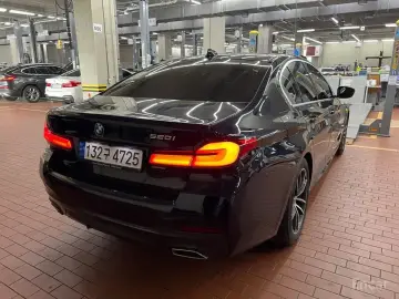 2022 BMW 5 серии с пробегом 51 238 км