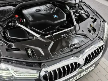 2022 BMW 5 серии с пробегом 13 883 км