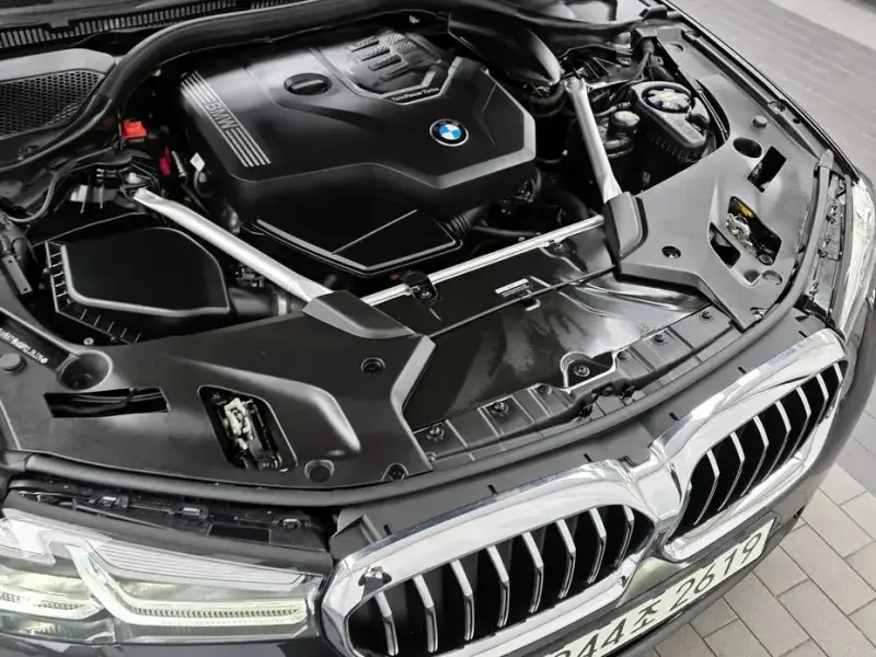 2022 BMW 5 серии с пробегом 13 883 км