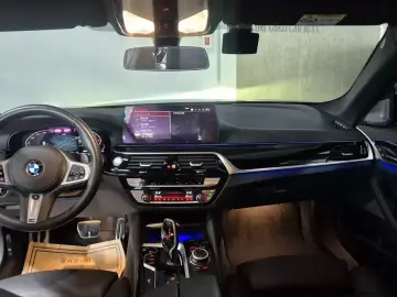 2022 BMW 5 серии с пробегом 39 783 км