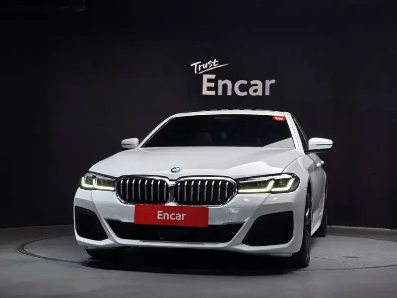 2022 BMW 5 серии с пробегом 56 053 км