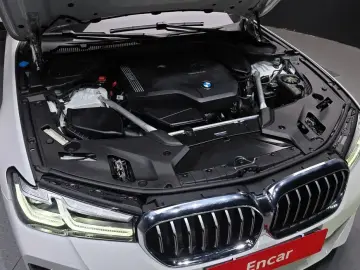 2022 BMW 5 серии с пробегом 56 053 км