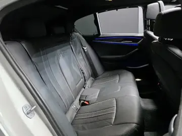 2022 BMW 5 серии с пробегом 56 053 км