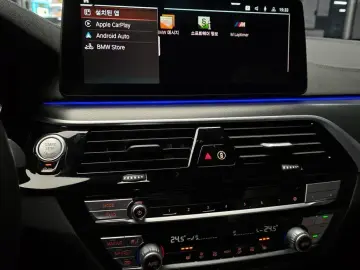 2022 BMW 5 серии с пробегом 56 053 км