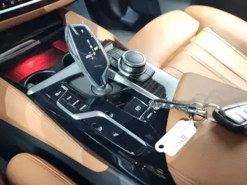 2022 BMW 5 серии с пробегом 42 373 км