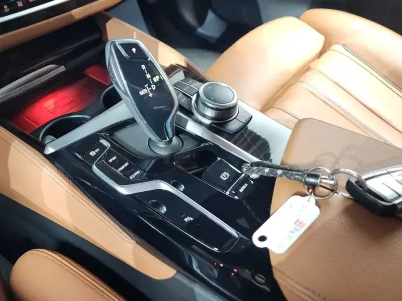 2022 BMW 5 серии с пробегом 42 373 км