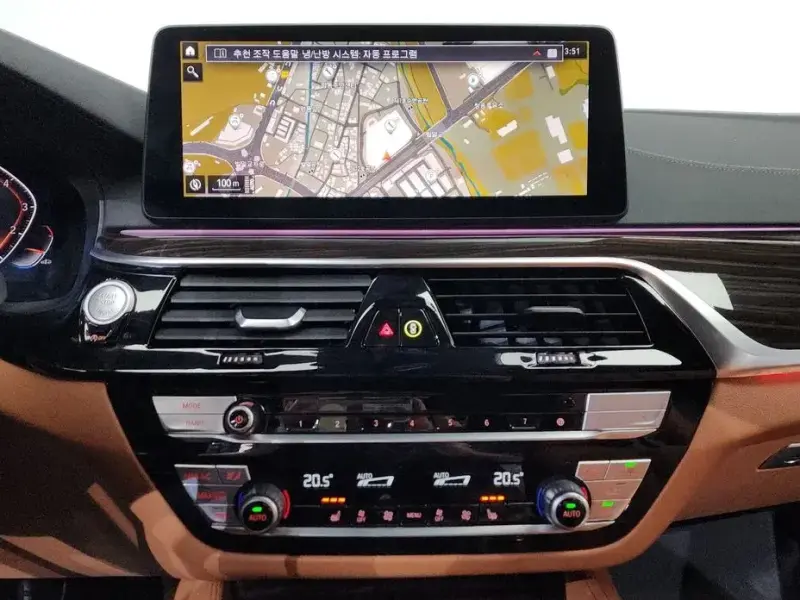 2022 BMW 5 серии с пробегом 42 373 км