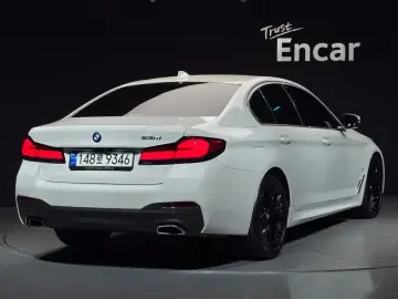 2022 BMW 5 серии с пробегом 68 988 км
