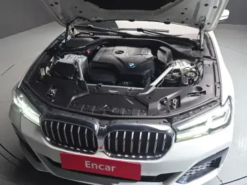 2022 BMW 5 серии с пробегом 68 988 км