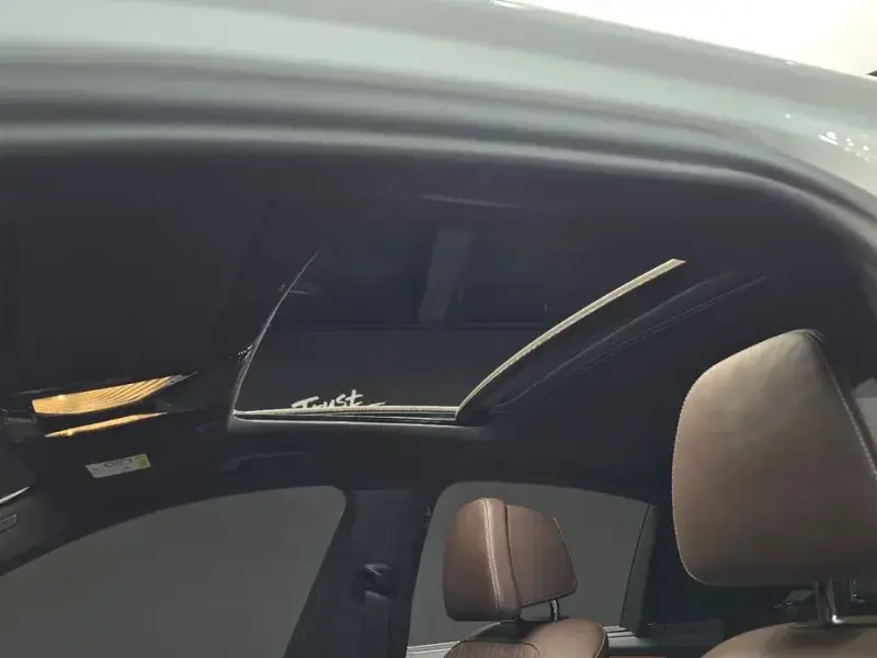 2022 BMW 5 серии с пробегом 68 988 км