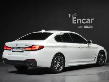 2022 BMW 5 серии с пробегом 29 570 км