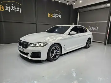 2022 BMW 5 серии с пробегом 80 211 км