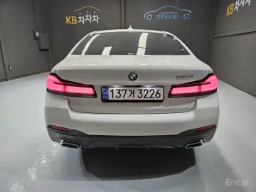 2022 BMW 5 серии с пробегом 80 211 км