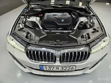 2022 BMW 5 серии с пробегом 80 211 км