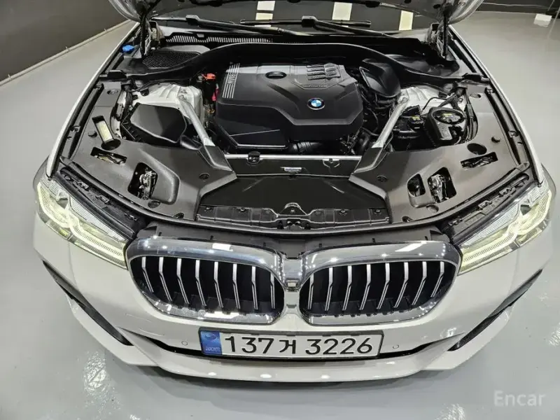 2022 BMW 5 серии с пробегом 80 211 км