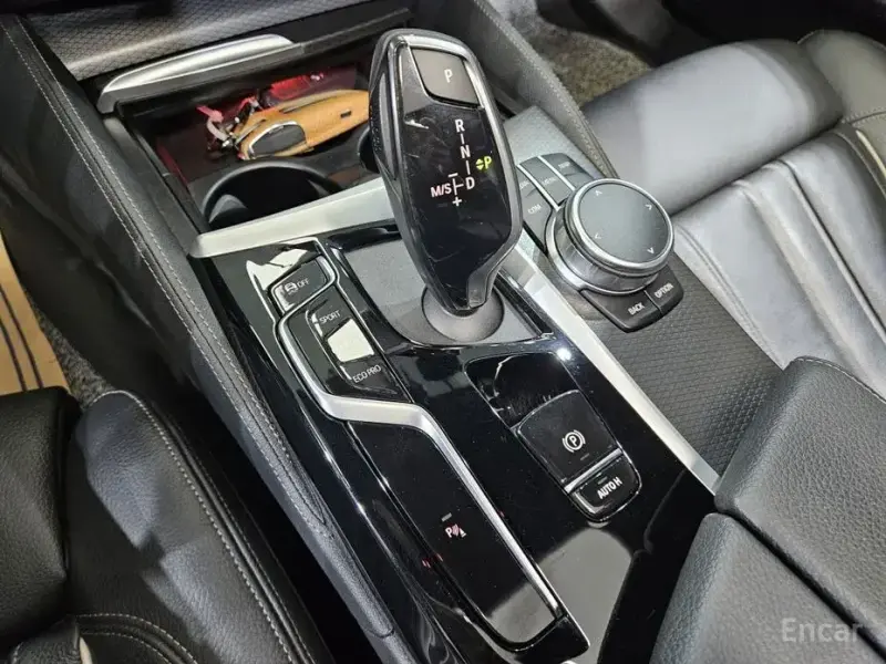 2022 BMW 5 серии с пробегом 80 211 км