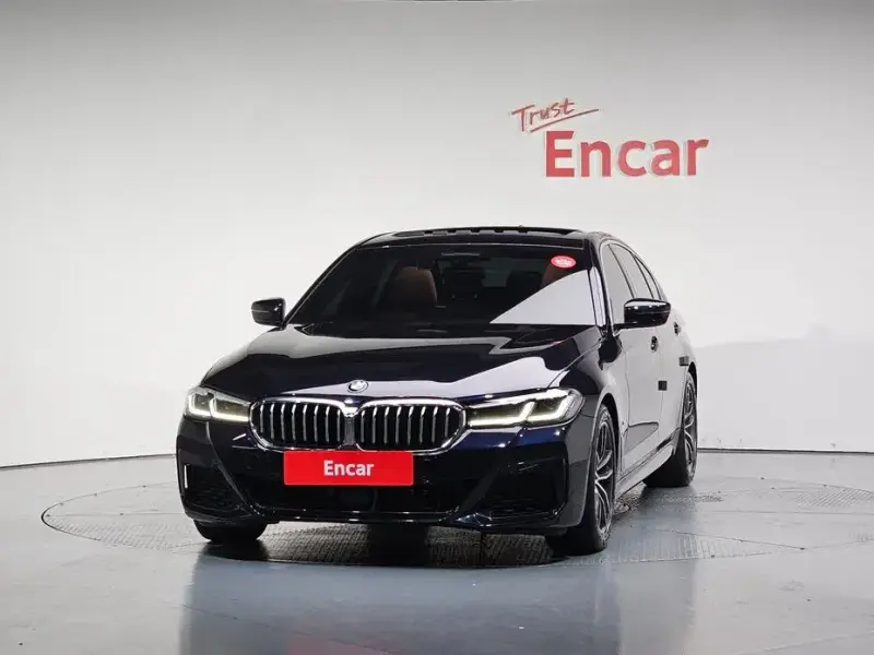 2022 BMW 5 серии с пробегом 37 985 км