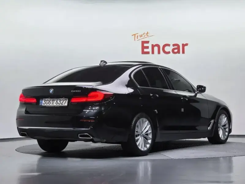 2022 BMW 5 серии с пробегом 79 404 км