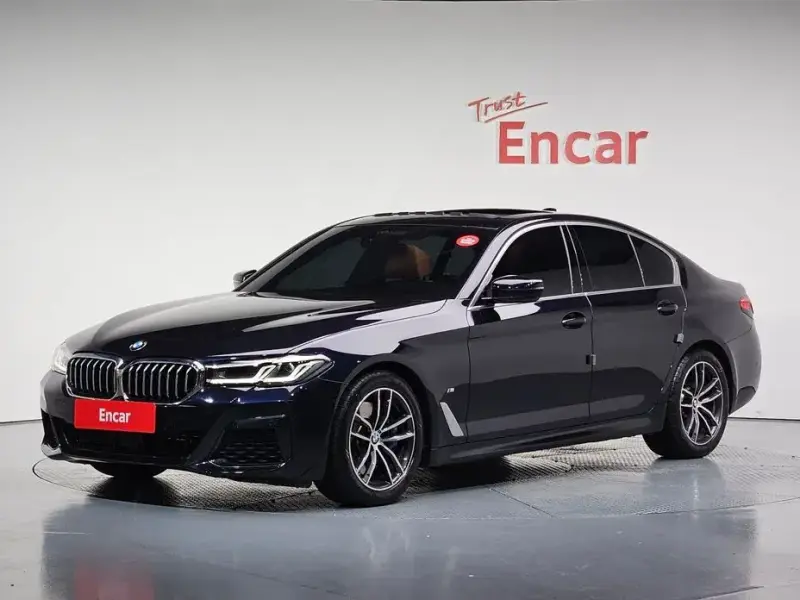 2022 BMW 5 серии с пробегом 37 985 км