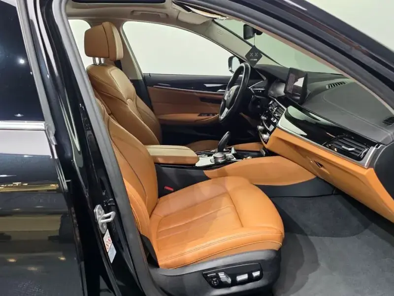 2022 BMW 5 серии с пробегом 79 404 км