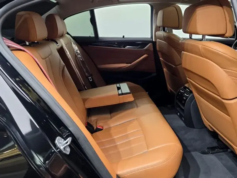 2022 BMW 5 серии с пробегом 79 404 км