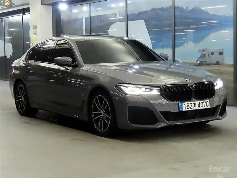 2022 BMW 5 серии с пробегом 71 703 км