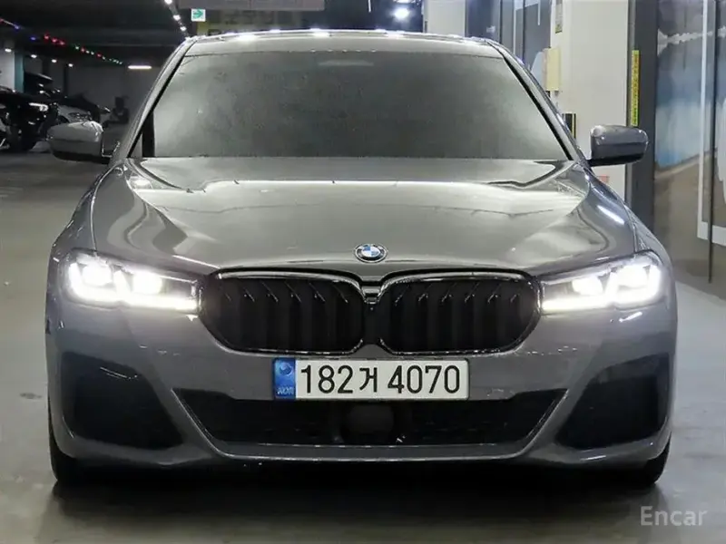 2022 BMW 5 серии с пробегом 71 703 км