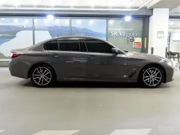 2022 BMW 5 серии с пробегом 71 703 км