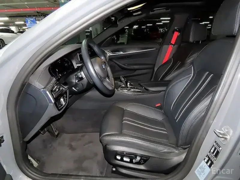 2022 BMW 5 серии с пробегом 71 703 км