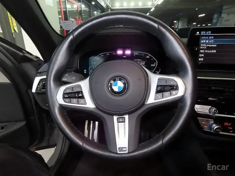 2022 BMW 5 серии с пробегом 71 703 км
