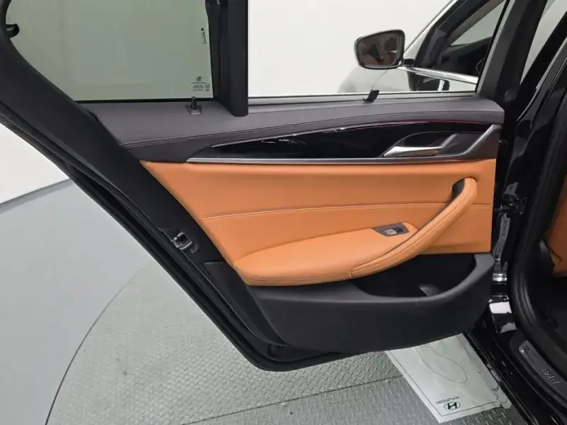 2022 BMW 5 серии с пробегом 79 404 км