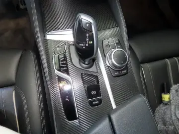 2022 BMW 5 серии с пробегом 71 703 км