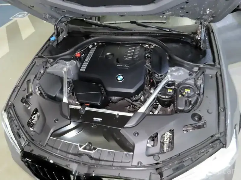2022 BMW 5 серии с пробегом 71 703 км