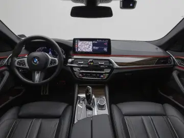 2022 BMW 5 серии с пробегом 47 086 км