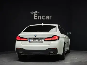 2022 BMW 5 серии с пробегом 29 809 км