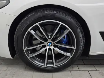 2022 BMW 5 серии с пробегом 29 809 км