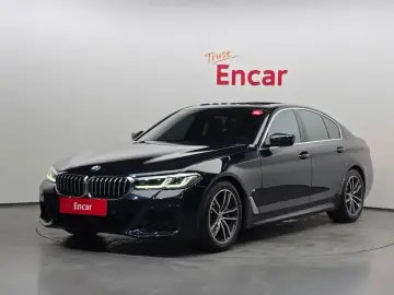2022 BMW 5 серии с пробегом 9 896 км