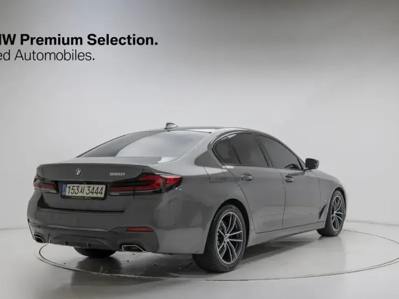 2022 BMW 5 серии с пробегом 52 700 км