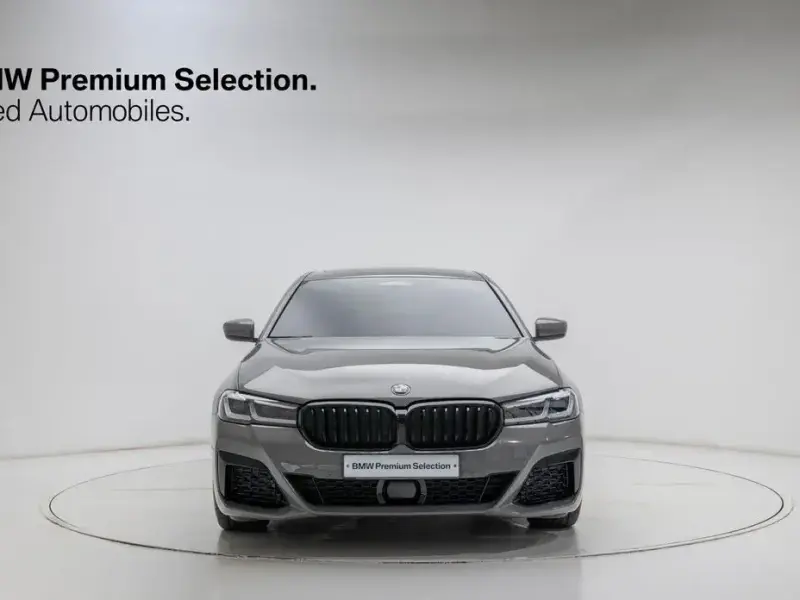 2022 BMW 5 серии с пробегом 52 700 км