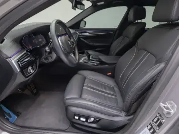 2022 BMW 5 серии с пробегом 52 700 км