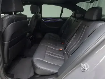 2022 BMW 5 серии с пробегом 52 700 км