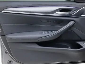 2022 BMW 5 серии с пробегом 52 700 км