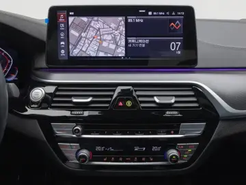2022 BMW 5 серии с пробегом 52 700 км