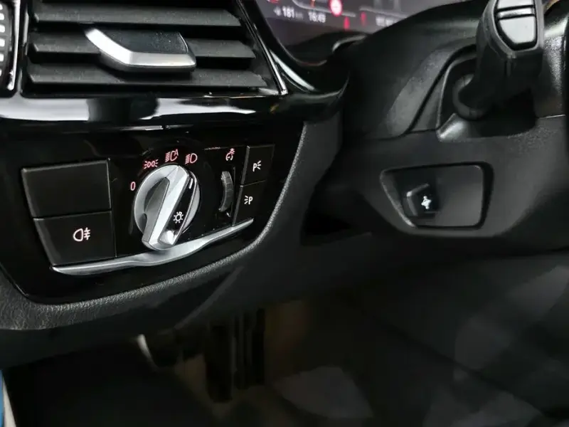 2022 BMW 5 серии с пробегом 9 896 км
