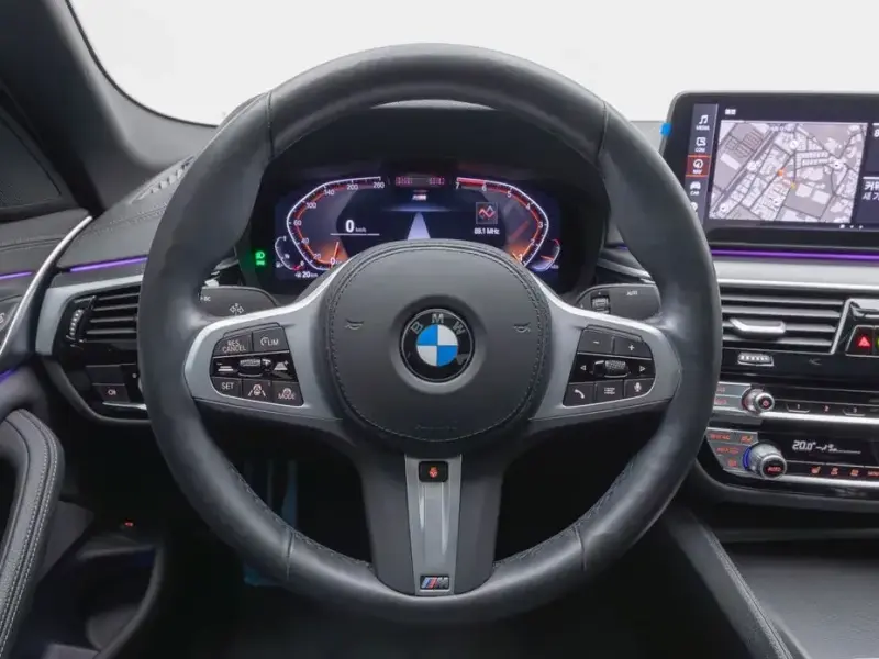 2022 BMW 5 серии с пробегом 52 700 км