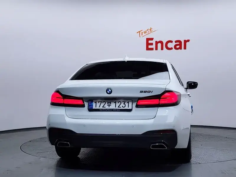 2022 BMW 5 серии с пробегом 11 316 км