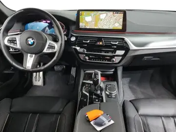2022 BMW 5 серии с пробегом 11 316 км