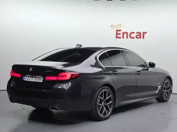 2022 BMW 5 серии с пробегом 46 114 км