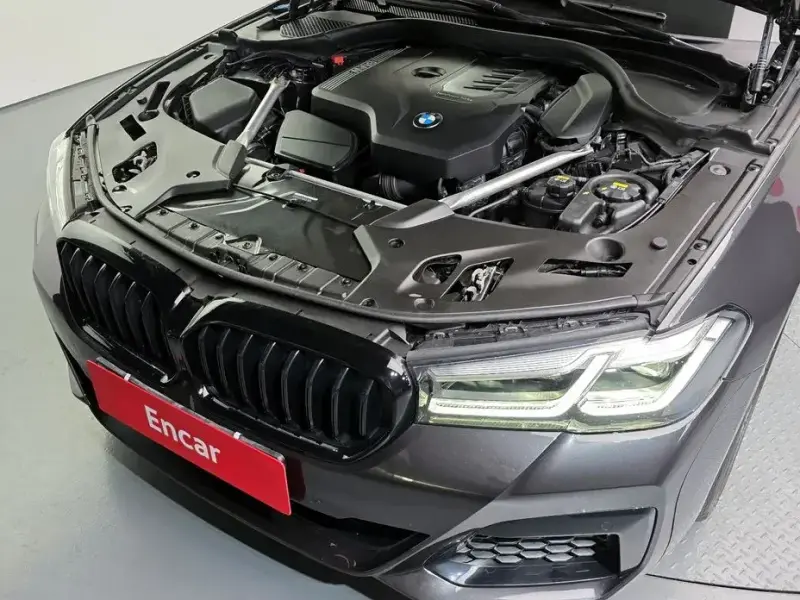2022 BMW 5 серии с пробегом 46 114 км